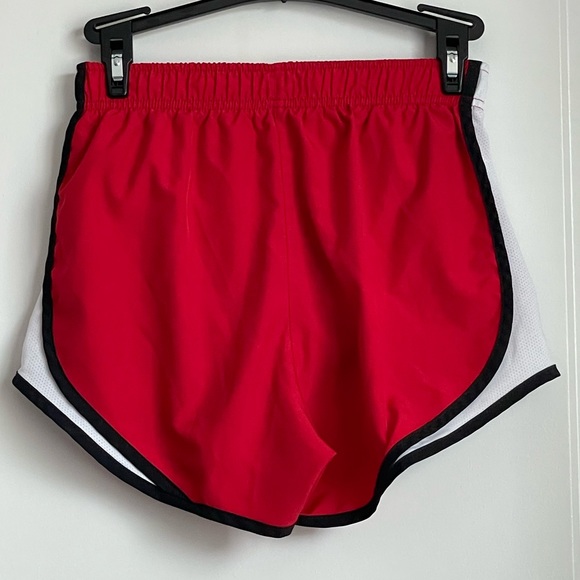Red Nike Shorts XS - Picture 5 of 5